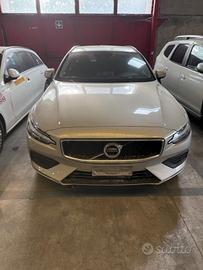 RICAMBI VOLVO V60 DEL 2022 CC 2000 IBRIDO D420T8