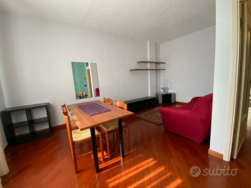 Appartamento bilocale centro in aff e ben arredato
