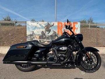 H-D FLHR Road King special