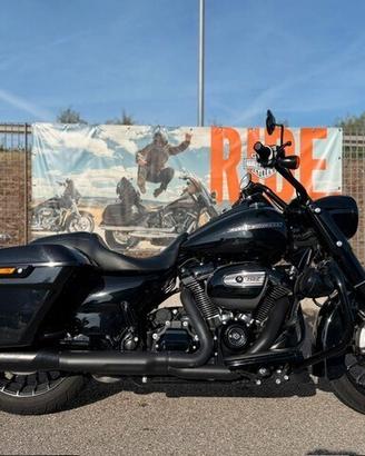 H-D FLHR Road King special