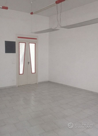 Cabras locale commerciale