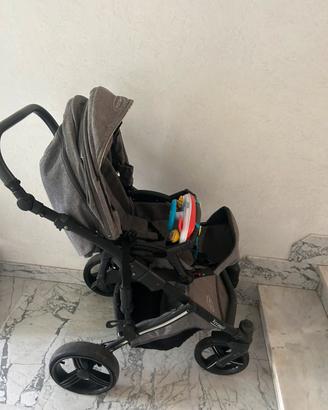 Passeggino trio Momon usato completo