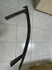 Guarnizione porta anteriore dx opel astra L 2024