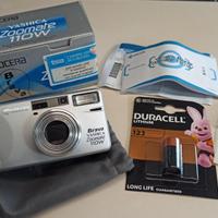 YASHICA ZOOMATE 110W, FOTOCAMERA ANALOGICA NUOVA.