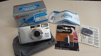 YASHICA ZOOMATE 110W, FOTOCAMERA ANALOGICA NUOVA.