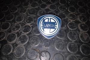 Stemma - Fregio - Logo Posteriore Per Lancia Beta