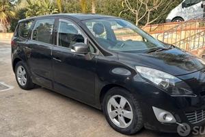 Renault Scenic 7 posti 1.5dci