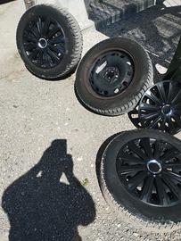 gomme invernali con cerchi 