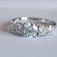 Anello Oro con Diamanti Naturali certificati IGI