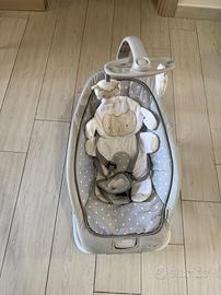 Sdraietta Ingenuity Cuddle Lamb Ricking Seat.