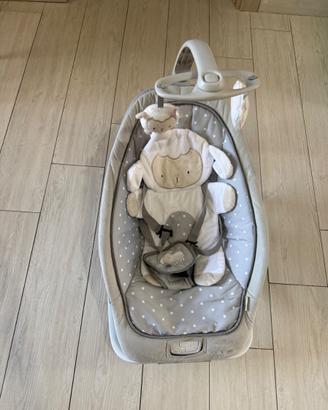 Sdraietta Ingenuity Cuddle Lamb Ricking Seat.