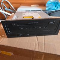 caricatore CD audi a4 8k 