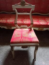 Sedie del Settecento a forma di lira