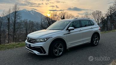 Volkswagen Tiguan R-Line 2.0 TDI 150CV DSG – MY21