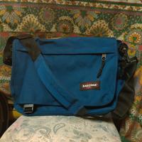 Borsa tracolla Eastpak