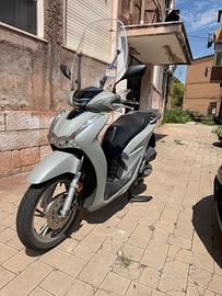 Honda scooter sh 125