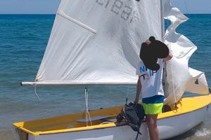 Barca a vela Zef 