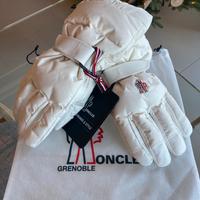 Guanti Moncler nuovi mai indossati taglia M