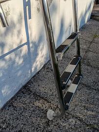 Scaletta per piscina