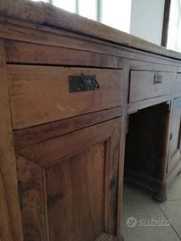 Antica scrivania scrittoio