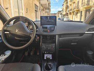 auto Peugeot 