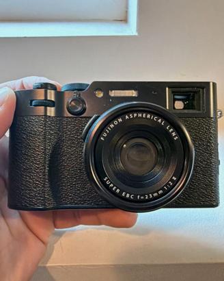 Fujifilm X100VI nero 40.2MP box completo