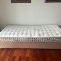 Letto motorizzato in tessuto Marrone (+ materasso)