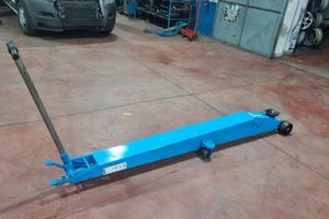 cric sollevatore idraulico