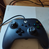 Cuffie e joystick originale Xbox One