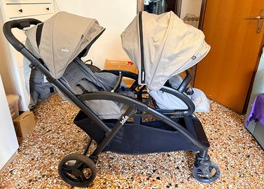 Passeggino gemellare/fratellare joie