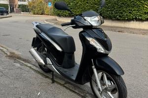 Honda sh 125 2010 scooter