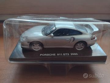 Modellino Porsche 911 GT2 2000