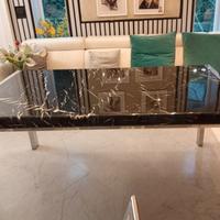 Tavolo in marmo
