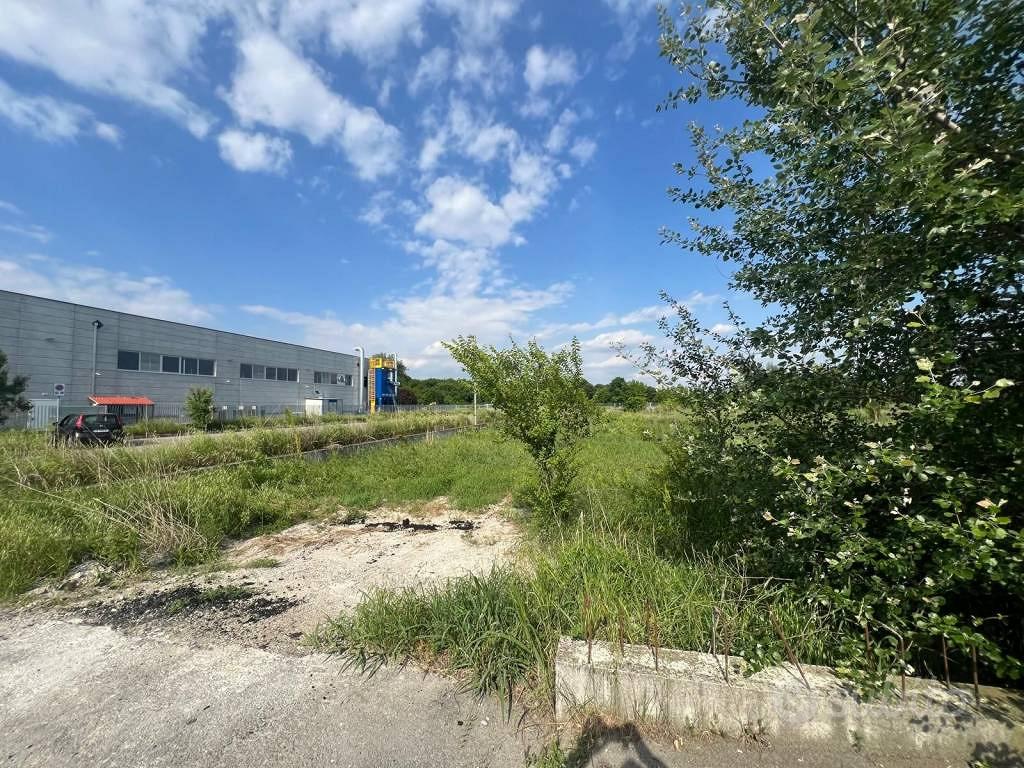 Terreno di 1000 m² a Romano di Lombardia - Vista 2