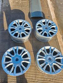 Cerchi in lega Lancia