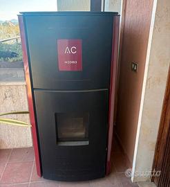 STUFA IDRO A PELLET DA 24 KW TERMICI PER INTERNO