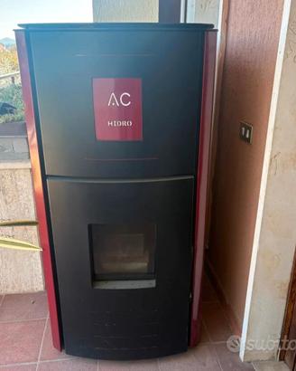 STUFA IDRO A PELLET DA 24 KW TERMICI PER INTERNO