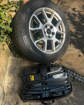 Kit ruota cerchio in lega e crick jeep renegade