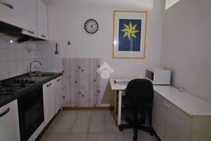 MONOLOCALE A PERUGIA