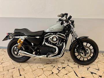 Harley davidson sportster 883 r