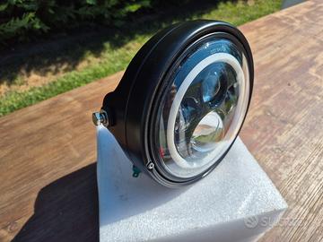 Fanale LED per moto