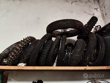 ruote gommate di varie moto