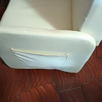 n. 2 poltrone bianche 