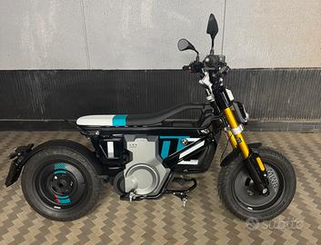 Bmw CE 02