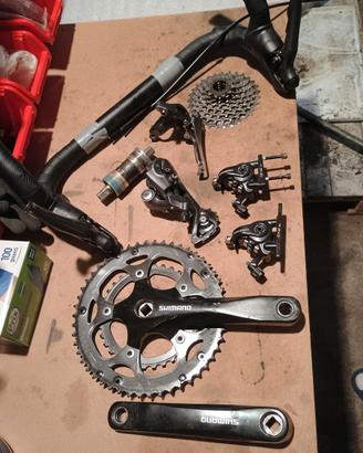 GRUPPO SHIMANO CLARIS