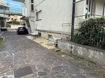 MAGAZZINO A TERRACINA