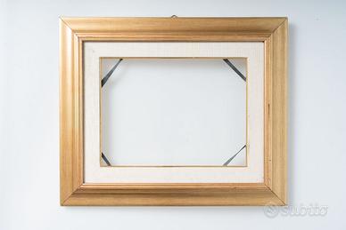 Cornice dorata 50×60 cm con vetro N4