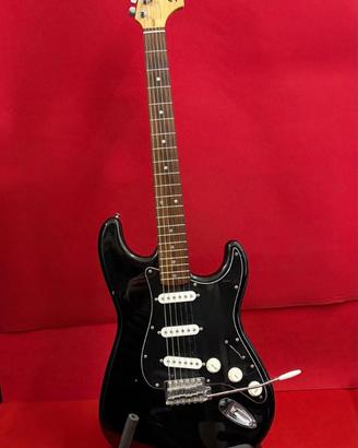 Chitarra elettrica Squier tipo Fender Stratocaster