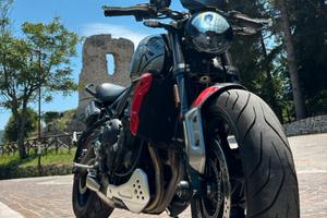 Triumph Trident 660 -A2 a libretto-  Full Optional