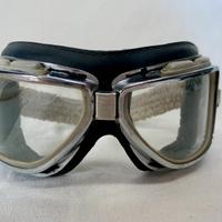 Occhiali da motociclista vintage